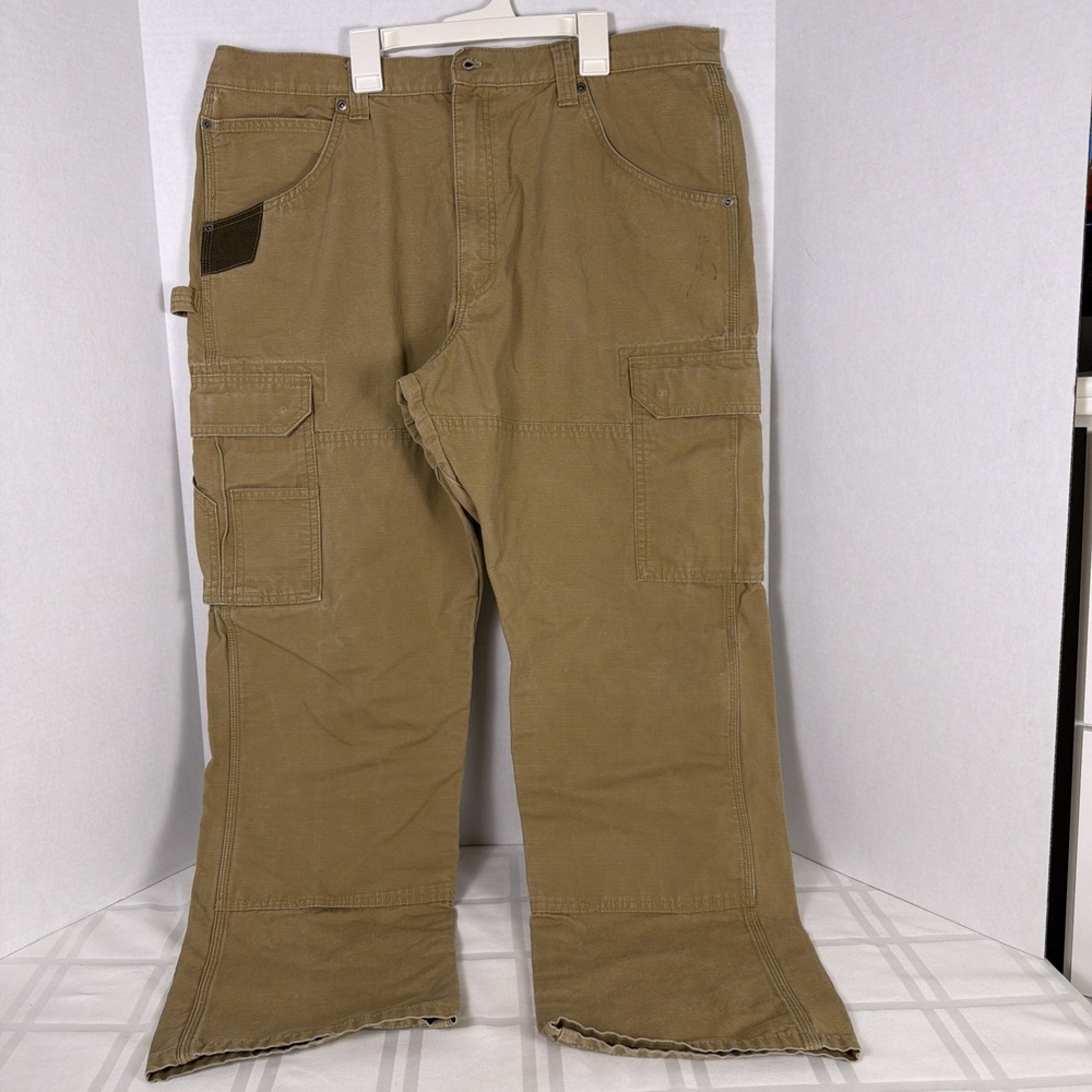 Wrangler Men's Cargo Workwear Ranger Pant, Rip-Stop, 8-Utility Pockets. 38x32